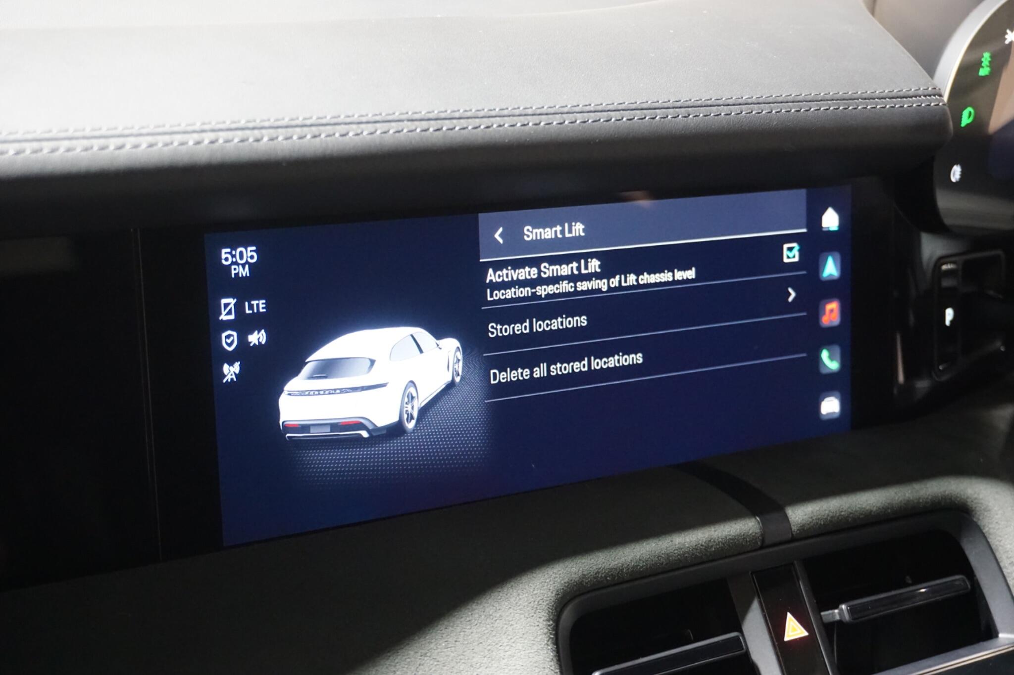 Porsche Taycan Performance Plus 93.4kWh GTS Sport Turismo 5dr Electric Auto 4WD (11kW Charger) (598 ps)